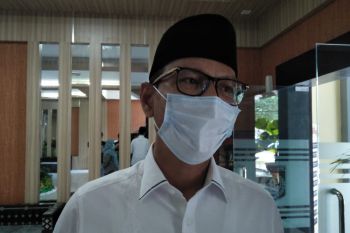 Wali Kota Mataram memberikan relaksasi kepada pedagang selama PPKM