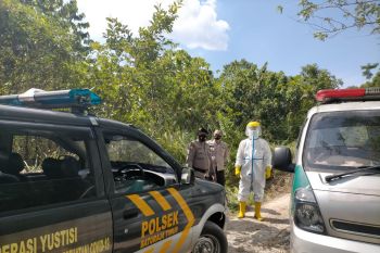 Hindari penolakan warga, Polisi kawal proses pemakaman jenazah COVID-19 di OKU