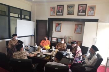Untuk ini, Wabup Agam ajak tokoh agama daerah itu