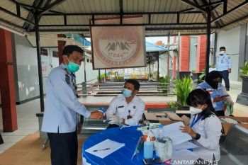 BNN Sulawesi Tenggara periksa urine pegawai Lapas Kendari