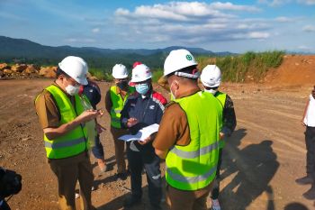 Wali-Wawali kota Manado cek perkembangan pembangunan TPA Mamitarang