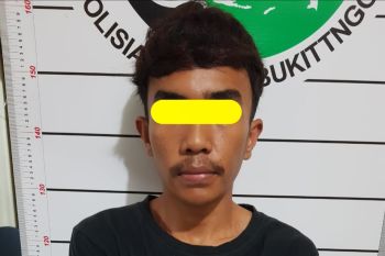 Pesta Sabu dan Ganja di rumah kontrakan, tiga pemuda ditangkap polisi