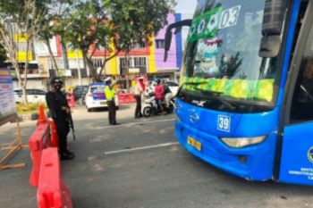 Penyekatan Pekanbaru sebabkan bus TMP berhenti beroperasi