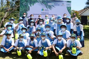Jawa Barat kehilangan 100 ribu petani produktif, kata anggota DPRD