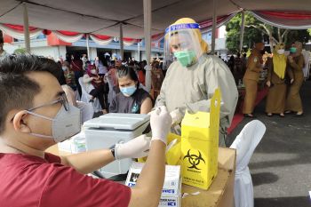 Pemkot Bandarlampung terima 1.935 vial vaksin Sinovac