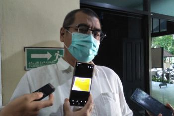 Rumah pasien COVID-19 isoman di Kota Mataram ditempel stiker