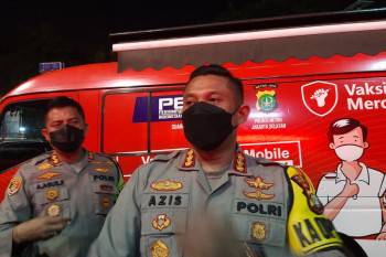 Polisi tetapkan DC yang berbikini di tepi jalan sebagai tersangka aksi asusila
