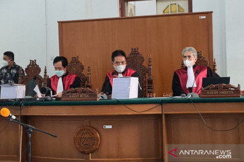 Seorang penyumbang Rp1 miliar masjid Nurdin Abdullah mengaku tidak harapkan proyek