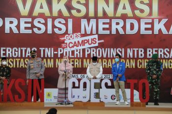 Ribuan mahasiswa UIN Mataram ikuti vaksinasi "Goes To Campus"