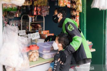 Gojek Bagikan Lagi Bantuan Belanja Sembako Rp25 Miliar untuk Mitra Driver Aktif di Seluruh Indonesia