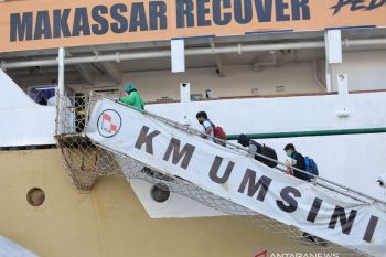 Wali Kota Makassar menindaklanjuti keluhan pasien COVID-19 di KM Umsini