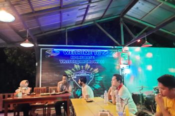 Wabup Sinjai temui warganya di Morowali beri dukungan moril