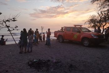 Remaja hilang akibat terseret ombak di Pantai Pasir Jambak