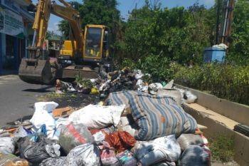 200 RW se-Surabaya gelar kerja bakti massal di tengah pandemi COVID-19