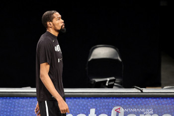 NBA - Bintang Phoenix Suns Kevin Durant absen hingga April karena cedera