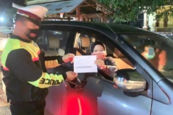 Polres Polman Sulbar lakukan penyekatan di perbatasan Sulsel