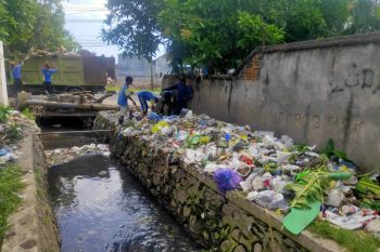 PUPR Mataram menurunkan 270 personel normalisasi saluran