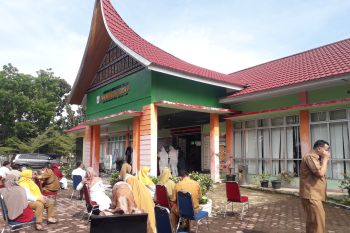 Staf kena COVID-19, Pelayanan Disdukcapil Pasaman Barat tutup