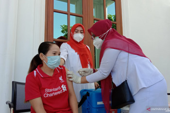 Konsultan: Distribusi vaksin lambat pengaruhi cakupan rendah