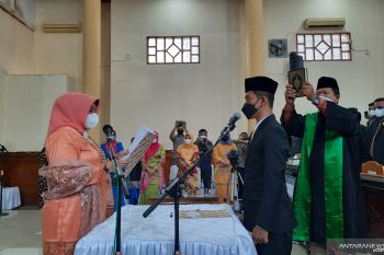 DPRD Pariaman lantik anggota pergantian antar waktu masa jabatan 2019-2024