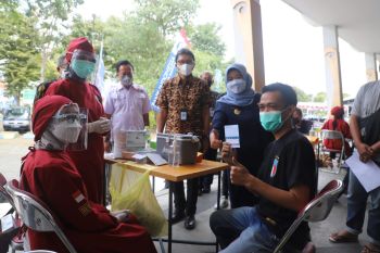Dispar DIY menyelenggarakan vaksinasi COVID-19 bagi pelaku pariwisata