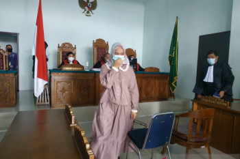 Anggota DPRD Kota Tanjungpinang  Rini Pratiwi divonis bersalah atas gelar palsu
