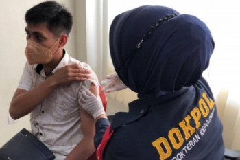 Mahasiswa Sulbar antusias ikut vaksin di Polda Sulbar