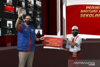 Sandiaga Uno berikan beasiswa 1.000 anak pedagang kecil