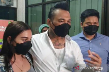 Jerinx ajak masyarakat vaksin COVID-19 dan  tak perlu takut