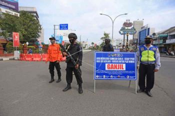 Ganjil genap Cirebon diterapkan untuk tumbuhkan ekonomi selama masa PPKM