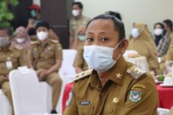 Masyarakat Mamuju bangga Wapres KH Ma'ruf Amin kenakan pakaian Mandar