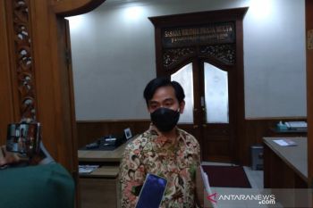 Pemkot terima permohonan operasional sektor nonesensial