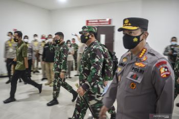 Menurut survei, 75 persen responden puas kinerja Kapolri