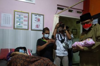 Karena ini, bayi baru lahir di Bukittinggi itu akan diberikan nama oleh Ustadz Abdul Somad
