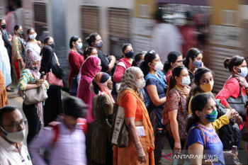 Kasus baru COVID-19 di India bertambah 45.083