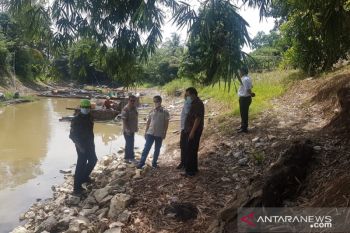 Dewan tinjau rencana pembangunan siring selamatkan masjid pusaka Banua Lawas
