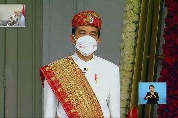 Tokoh Lampung: Busana adat Lampung dikenakan Presiden dorong perajin percaya diri