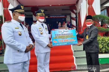 CSR pendidikan Bank Nagari untuk Pariaman 2021 capai Rp110 juta