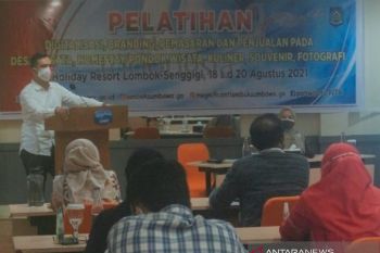 Puluhan pelaku wisata NTB mengikuti pelatihan digitalisasi