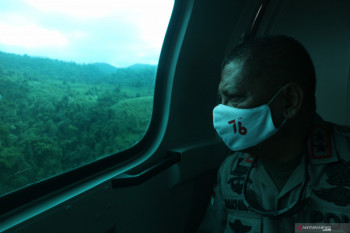 Kapolda Sulteng patroli udara  cari DPO teroris Poso