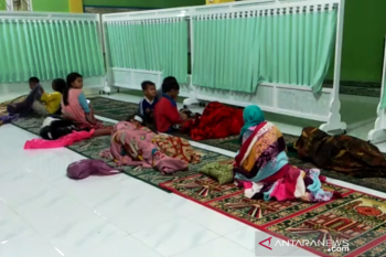 Banjir landa Padang, ratusan warga dievakuasi