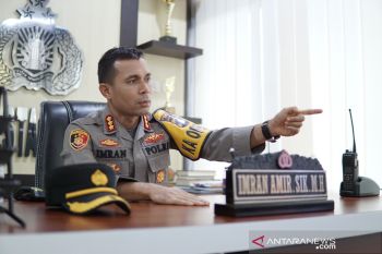 3 kardus surat bertandatangan Gubernur Sumbar disita polisi, sebelumnya dipakai minta uang