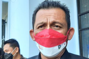 Gubernur Kepri minta tunda pembelajaran tatap muka