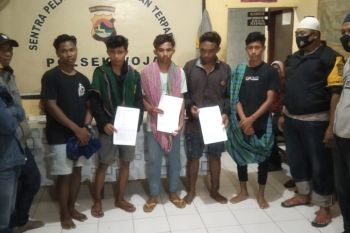 Dikepung warga Desa Seneo, Polsek Woja evakuasi 3 pemuda Desa Tanju