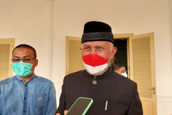 Gubernur Sumbar:  walau kasus turun masyarakat harus tetap taat prokes