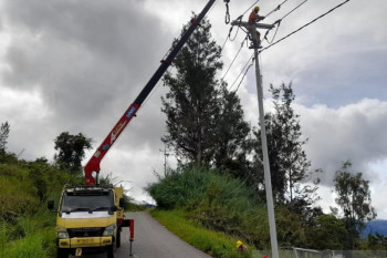 PT PLN tingkatkan jam nyala listrik tiga kabupaten di Papua