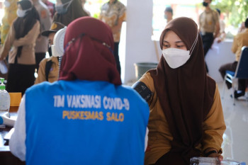 Pemprov Sulsel vaksinasi 1.000 siswa sebagai persiapan sekolah tatap muka