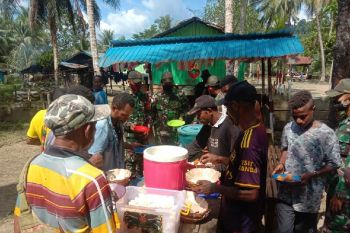 Satgas TNI Yonif 131 silaturahmi dengan warga perbatasan kampung Kibay
