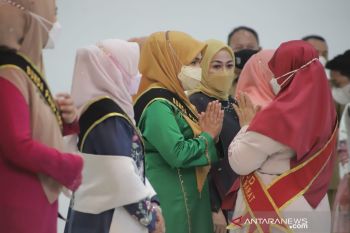 Ini Bunda PAUD Pesisir Selatan yang dikukuhkan hari ini