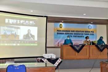 Yogyakarta mendorong PKK tingkatkan peran bantu penanganan COVID-19